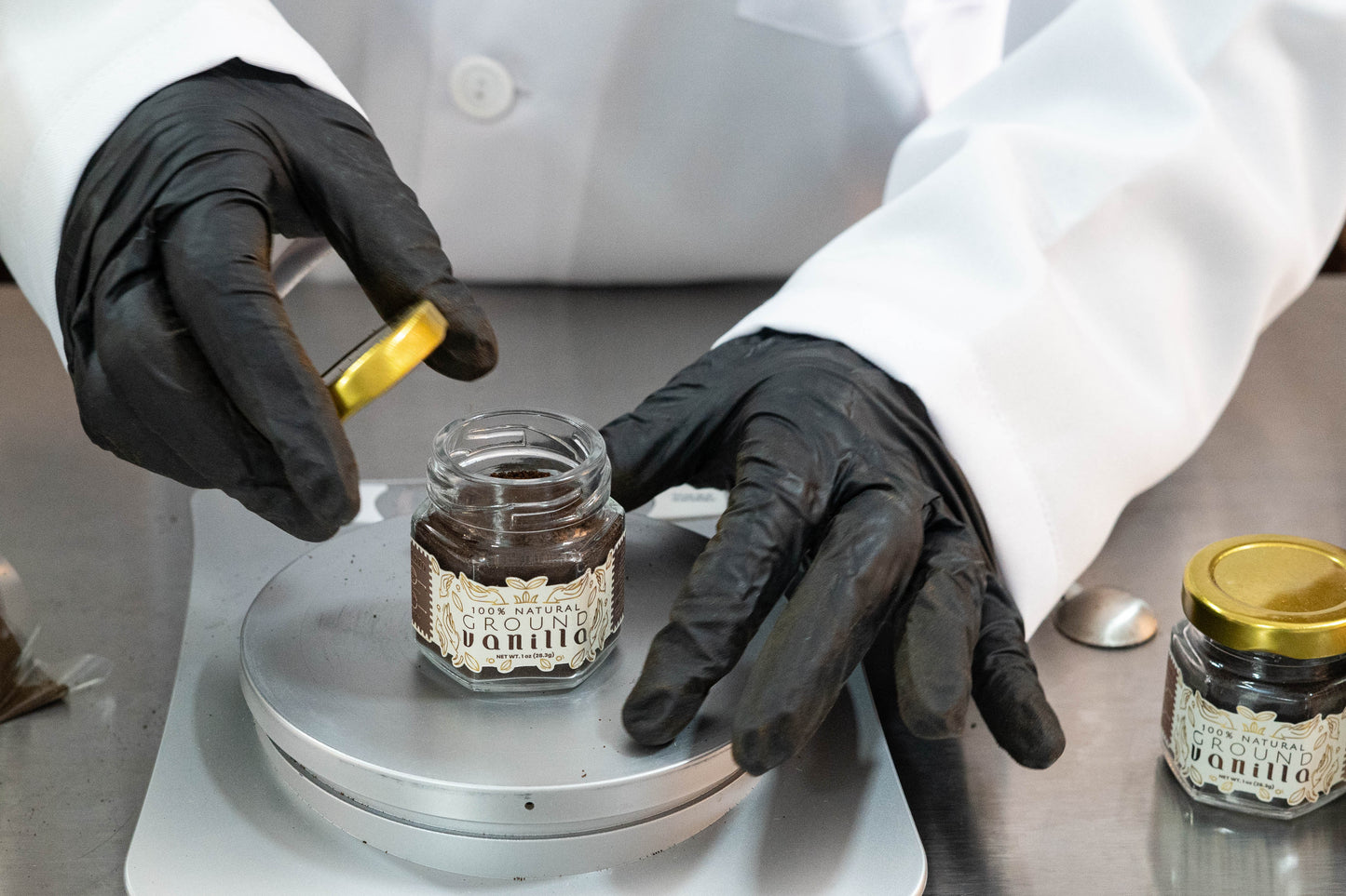 Ground Vanilla Bean Powder – Tahitian, Ecuadorian Grown